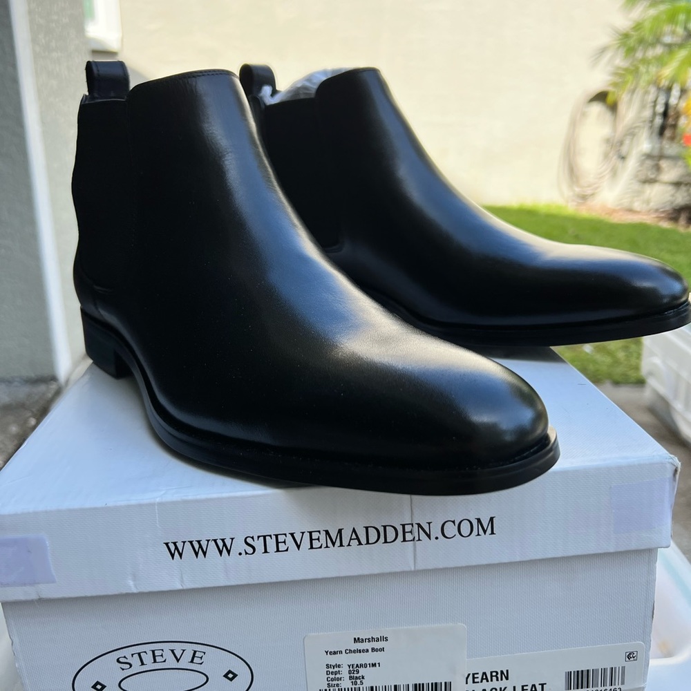 Ben’s black Steve Madden boots…10.5